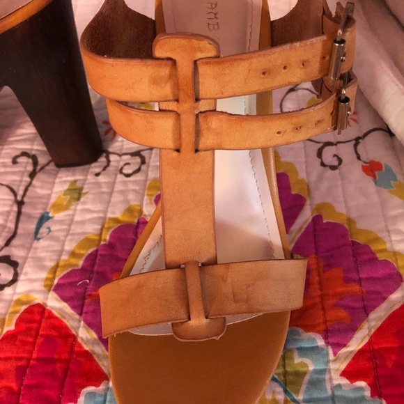 Platform Sandals - Picture 3 of 4